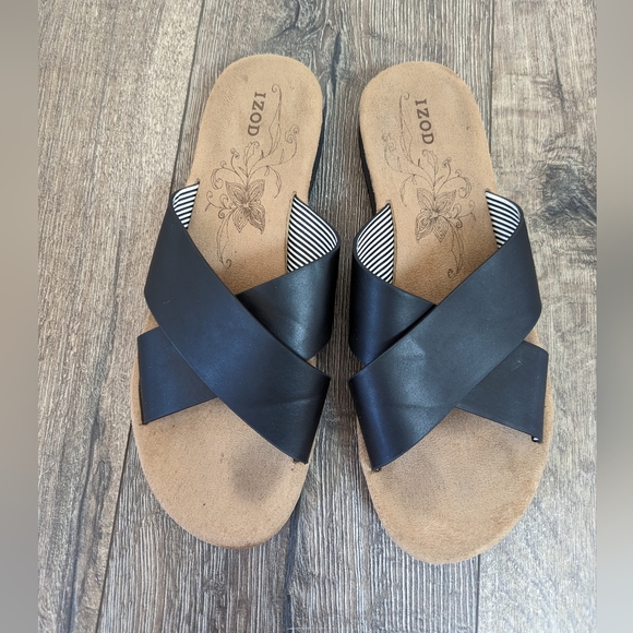 Izod Women's Size 8.5 Black Slide Sandals Beach Pool - Picture 2 of 6